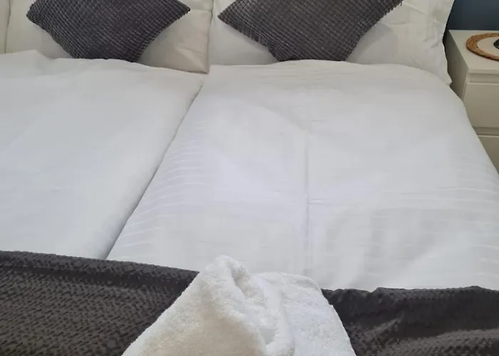 Apartman Hannibal - Design Orchidee 5, Vw Naehe, Parkplatz, Kueche, Highspeed-wlan, Fitness, Solarium *