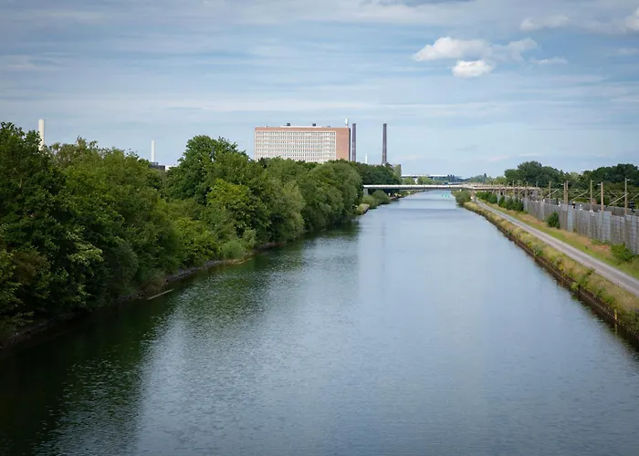 Apartman Hannibal - Design Orchidee 5, Vw Naehe, Parkplatz, Kueche, Highspeed-wlan, Fitness, Solarium Wolfsburg